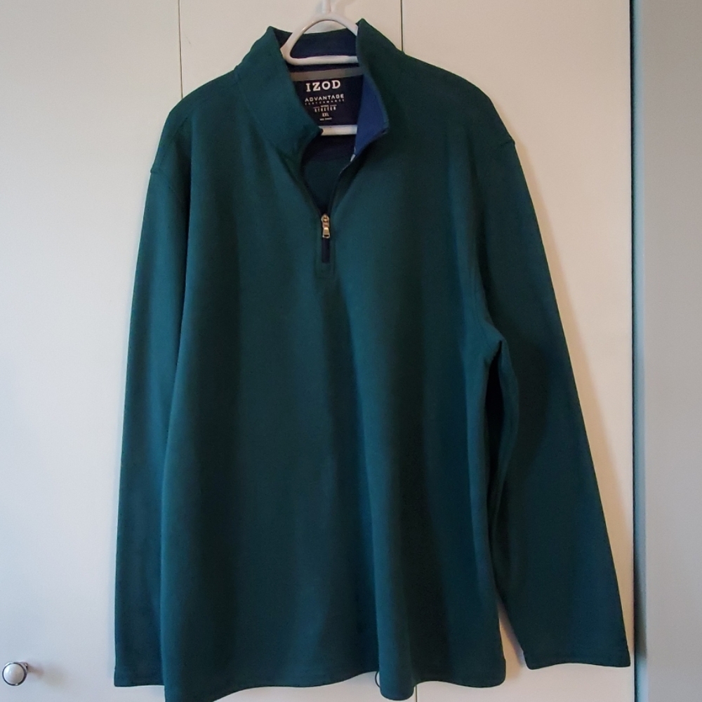 🛍 Closet clear out 🛍 Men's Izod pull-over